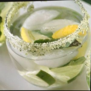 Mojito Rimming Sugar by Crate&Barrel, new in sealed tin